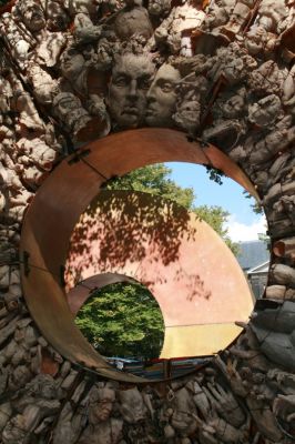 Den Haag
Sculptures
Keywords: Holland